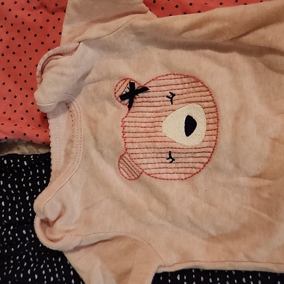 Baby onsies - Picture 2 of 4